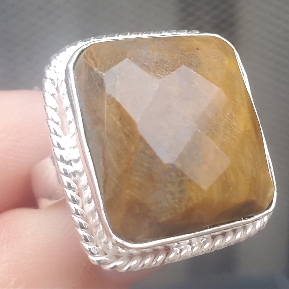 * $15 Sale * New Faceted Jasper Silver Plated Ring.
